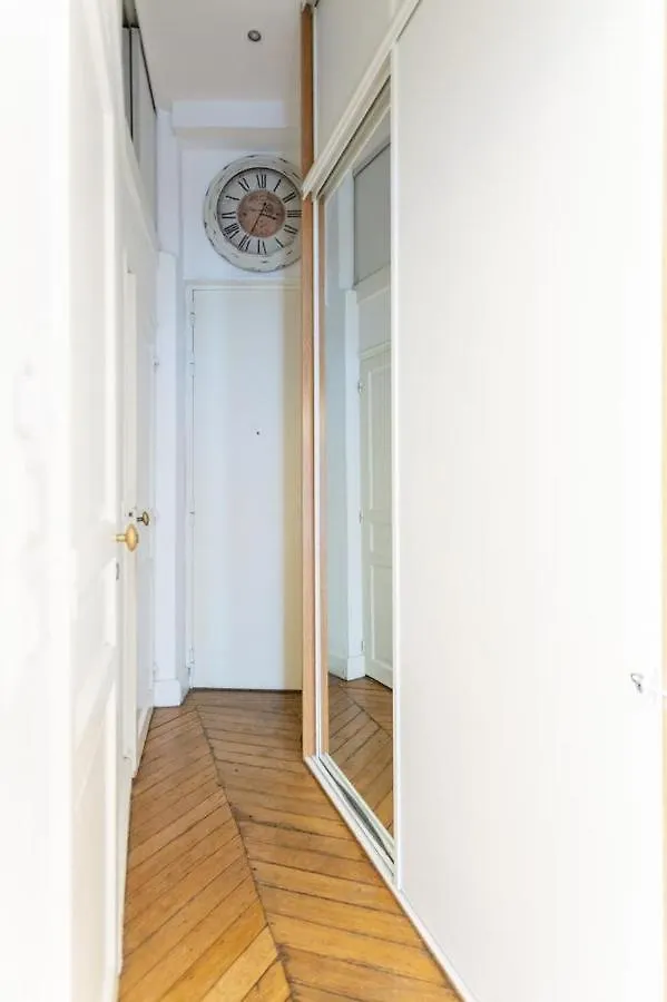Cozy Appartement Paris 1 Louvre Apartment